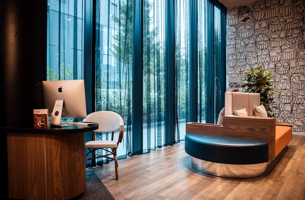 The Originals Boutique, Hotel Maison Montmartre Paris Les Puces 9/48