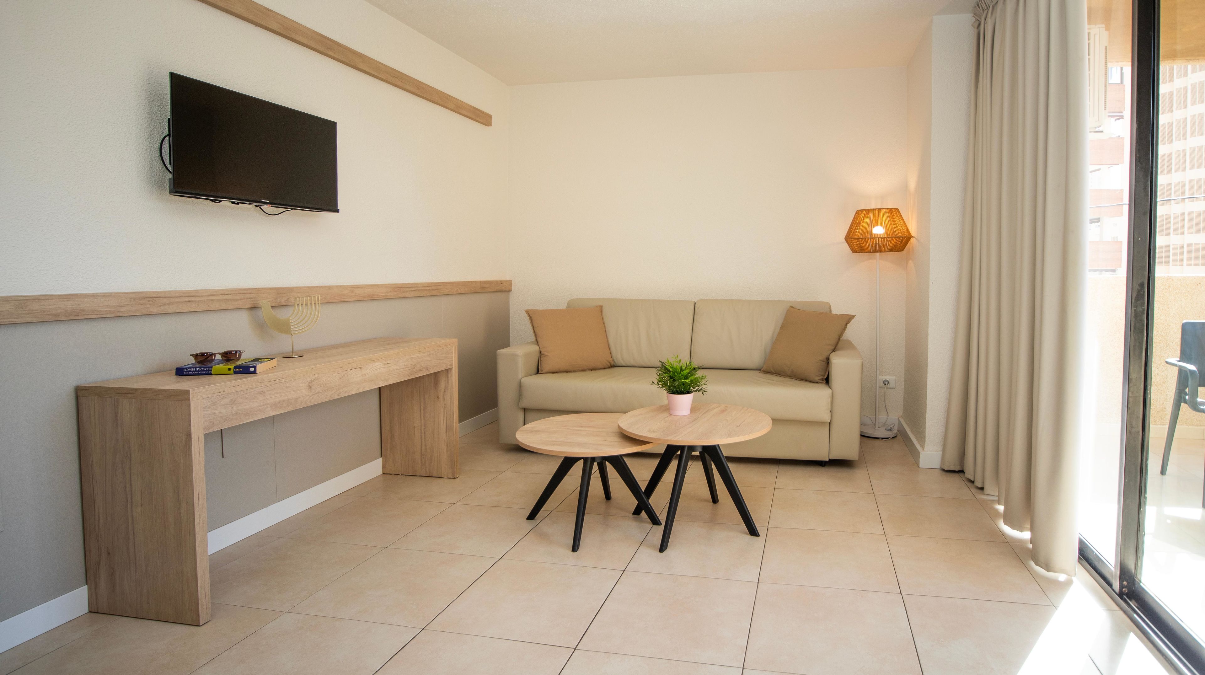 Dynastic Rooms Apartments 26/45