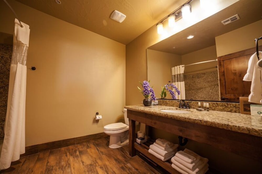 Cable Mountain Lodge 47/50