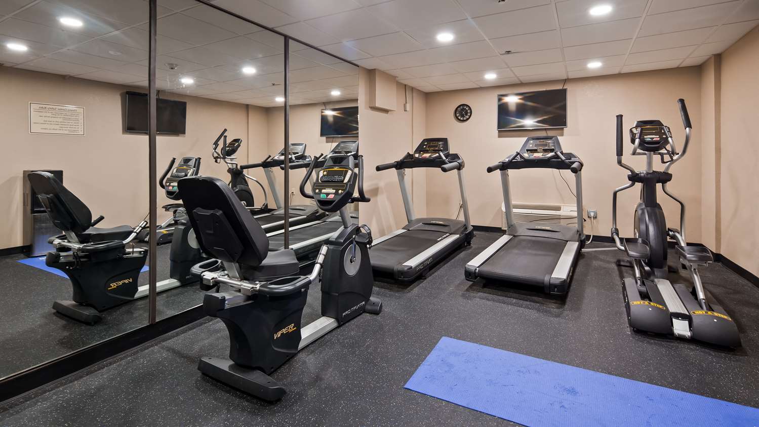 Best Western Plus Sunrise Inn 17/33