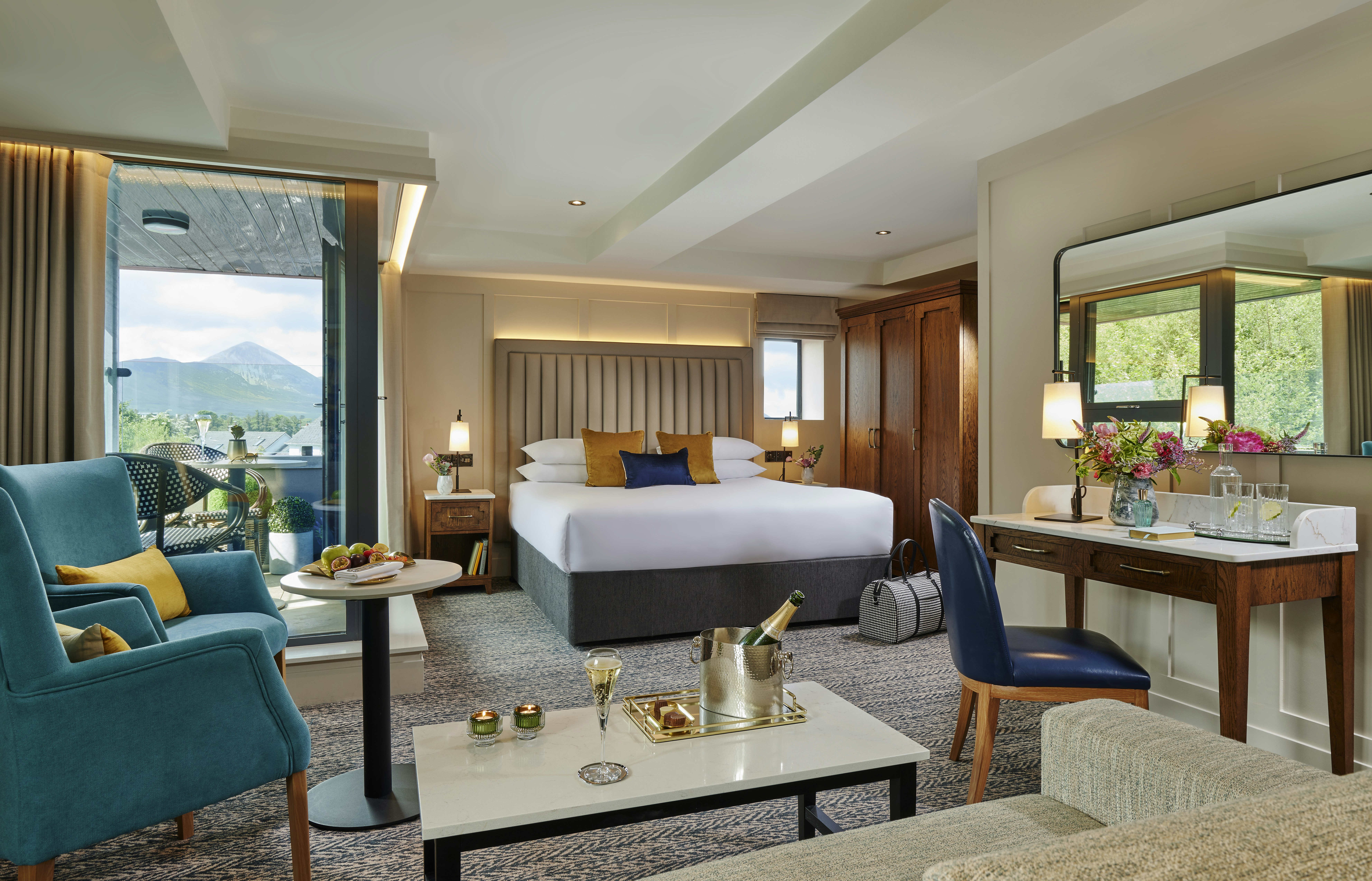 Westport Coast Hotel 13/75