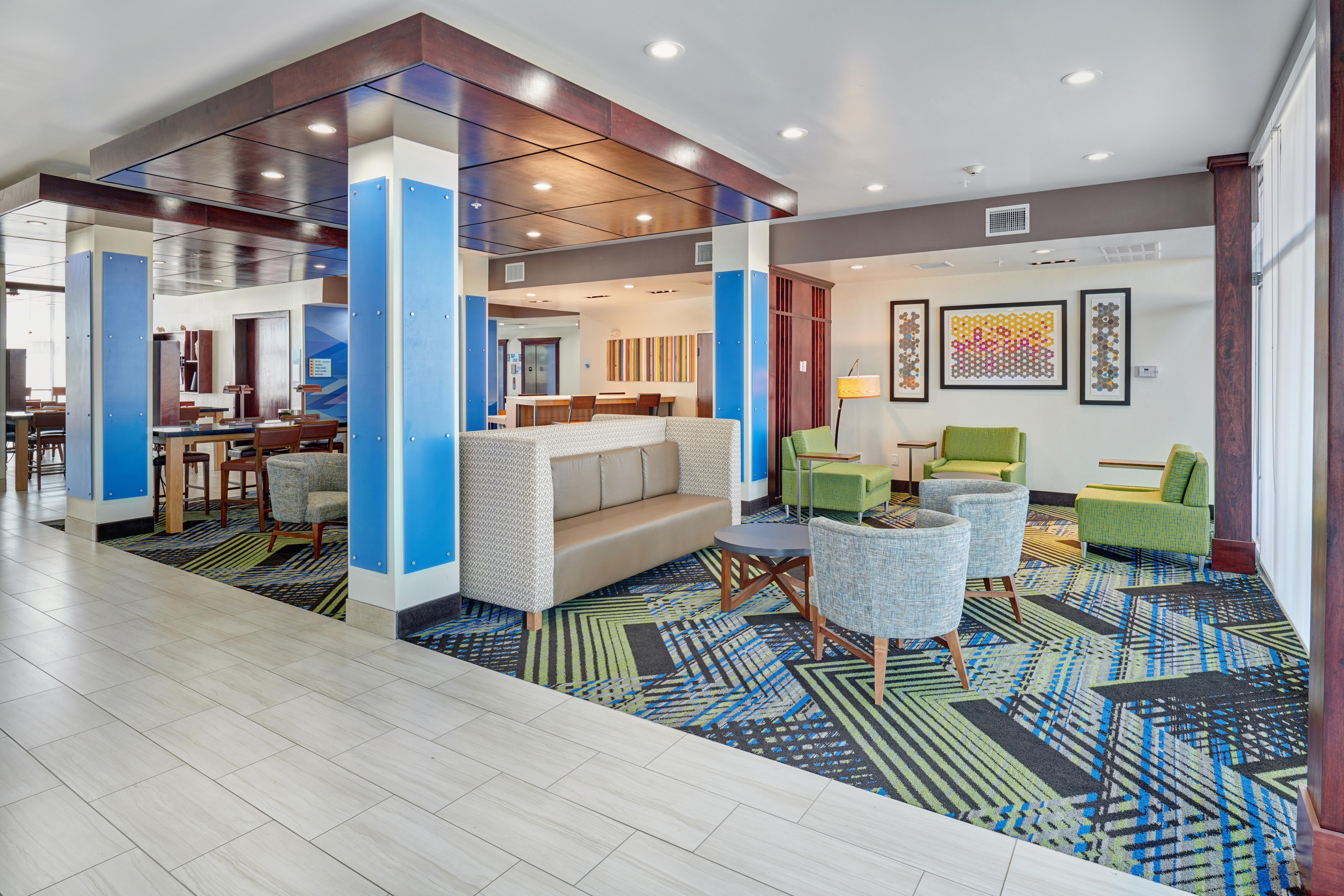 Holiday Inn Express and Suites El Paso East 35/59