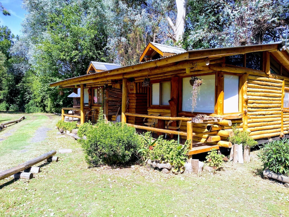 Pualy Resort And Spa 65/72