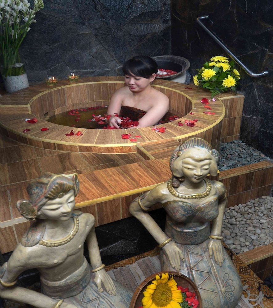 The Jayakarta Sp Jakarta Hotel Spa 52/68