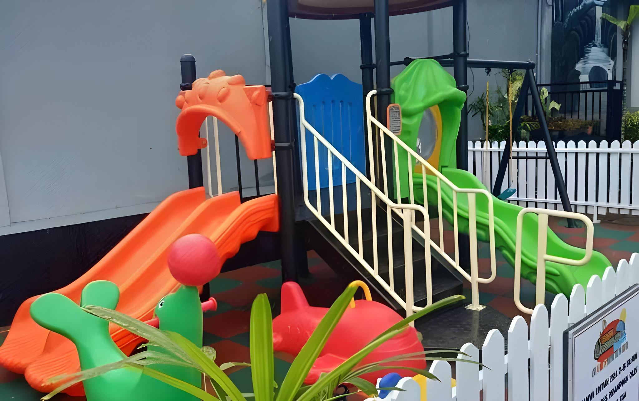 Batu Wonderland Water Resort Hotel 3/35