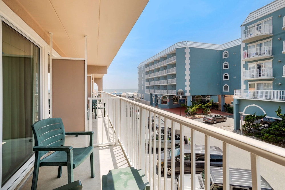 Comfort Inn Boardwalk 5/60