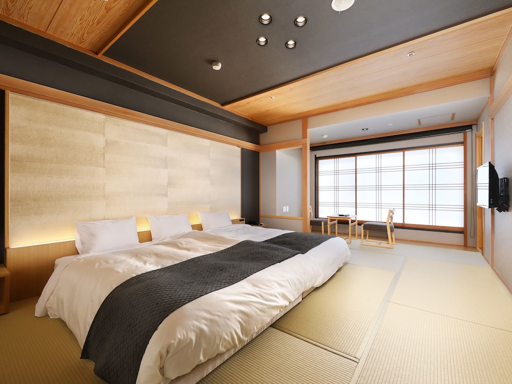 Room, Twin Beds, Tatami