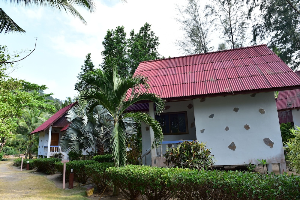 Haad Khuad Resort 4/50