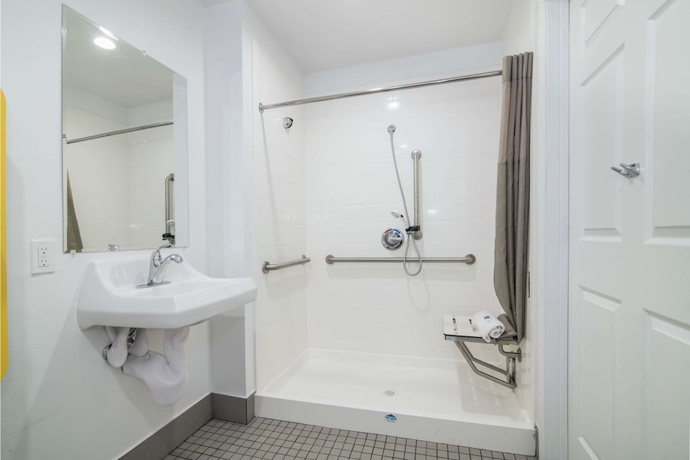 Motel6 Moreno Valley, CA - Perris 38/39