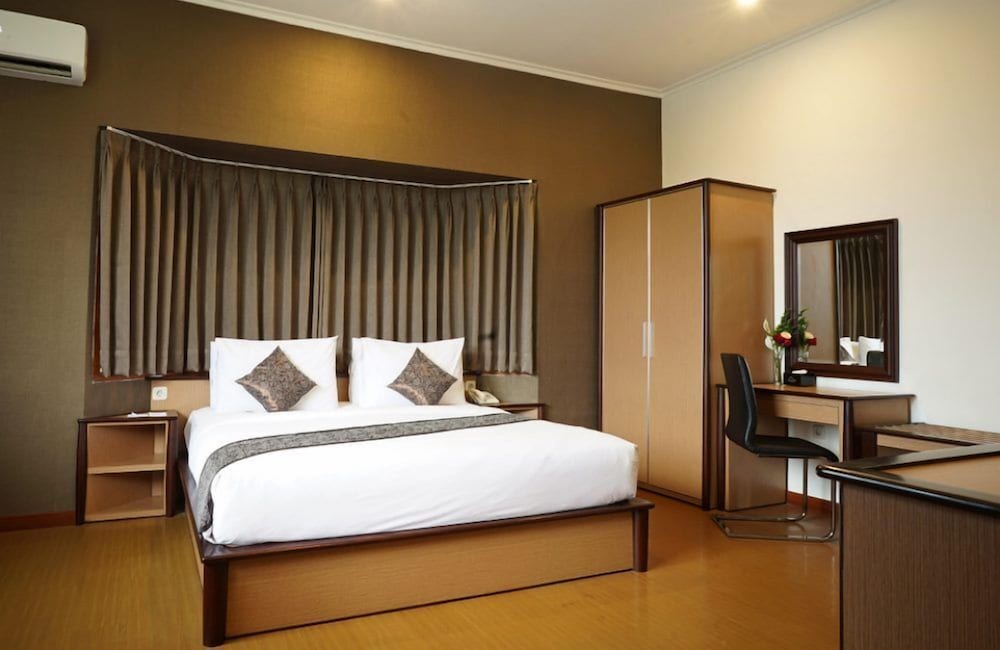 SAMARA RESORT 35/72
