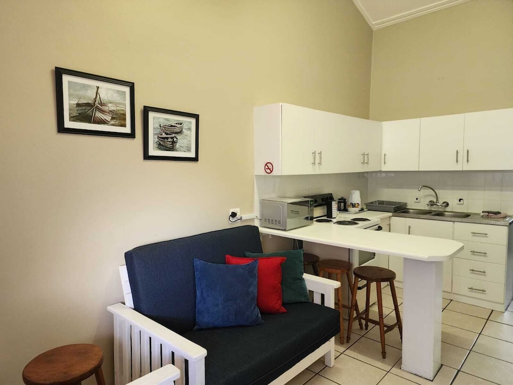 Muir Holiday Apartments 27/48