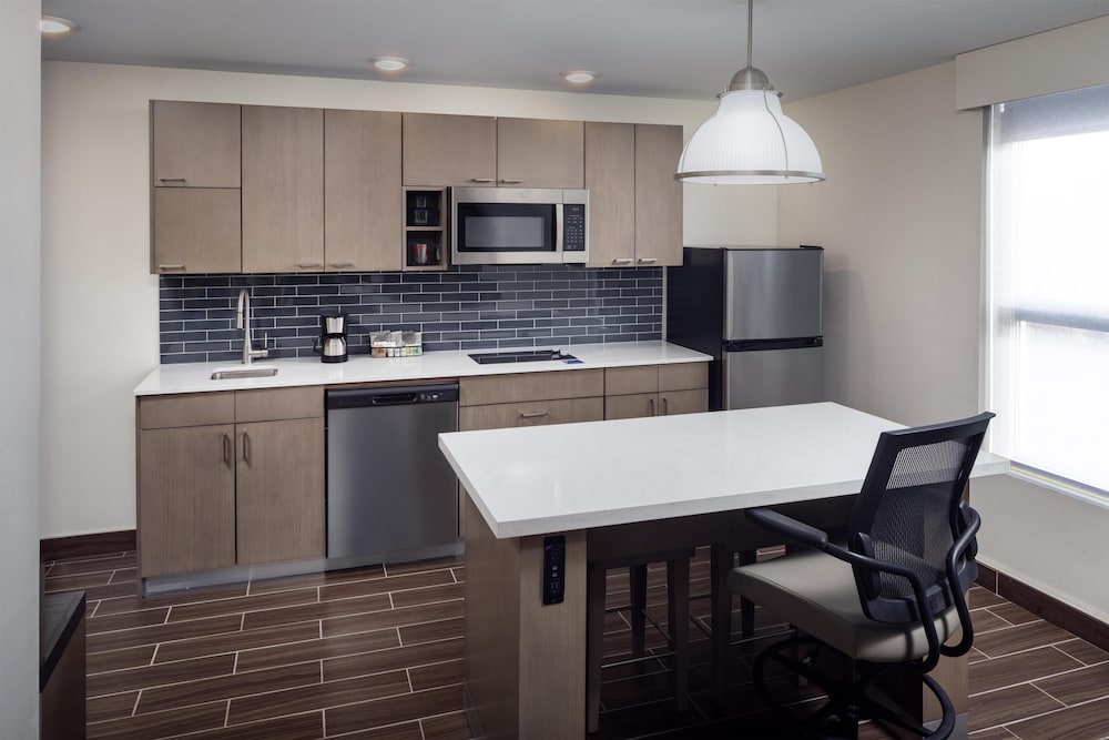 Hyatt House Royal Oak/Birmingham 37/42