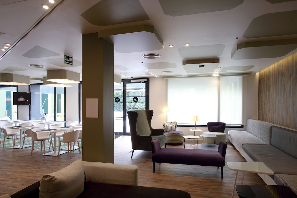 Room Mate Pau 47/67