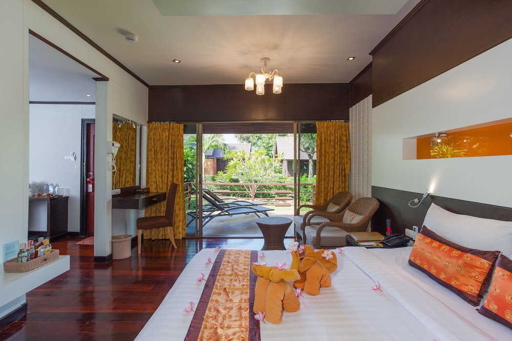 Phi Phi Natural Resort 46/74