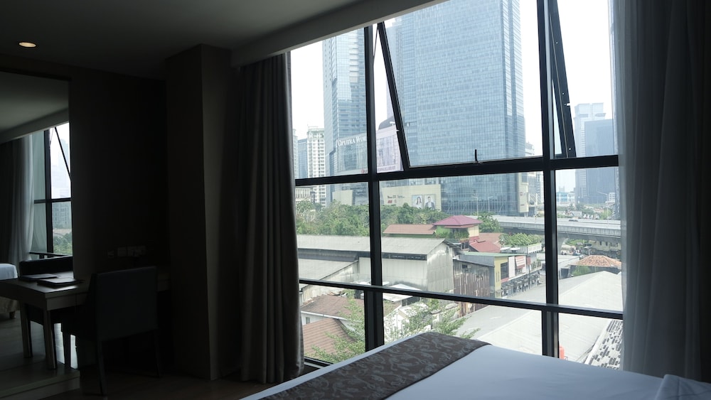 Avissa Suites 32/72