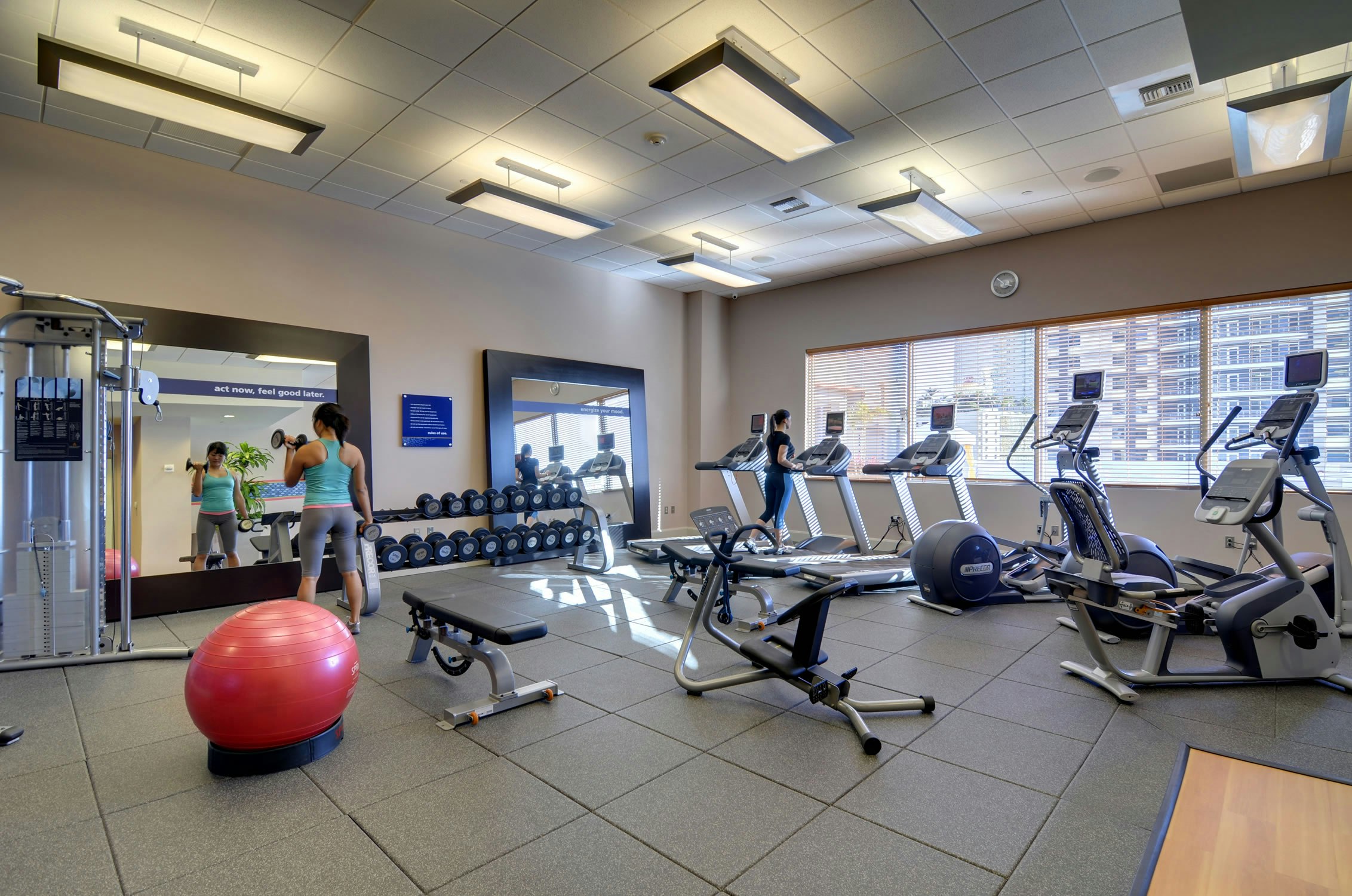 Hampton Inn Suites By Hilton Miami Brickell Downtown 35/65