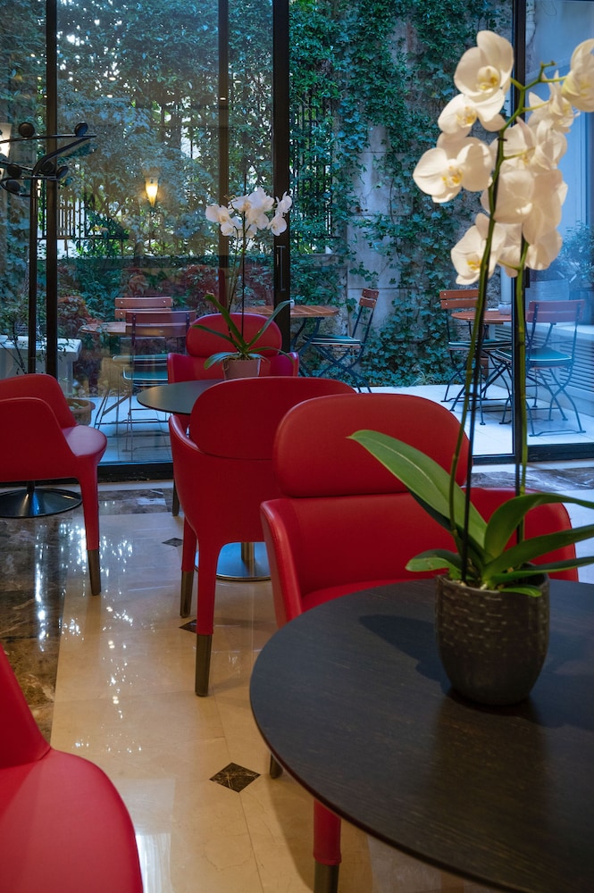 Best Western Au Trocadero 57/71