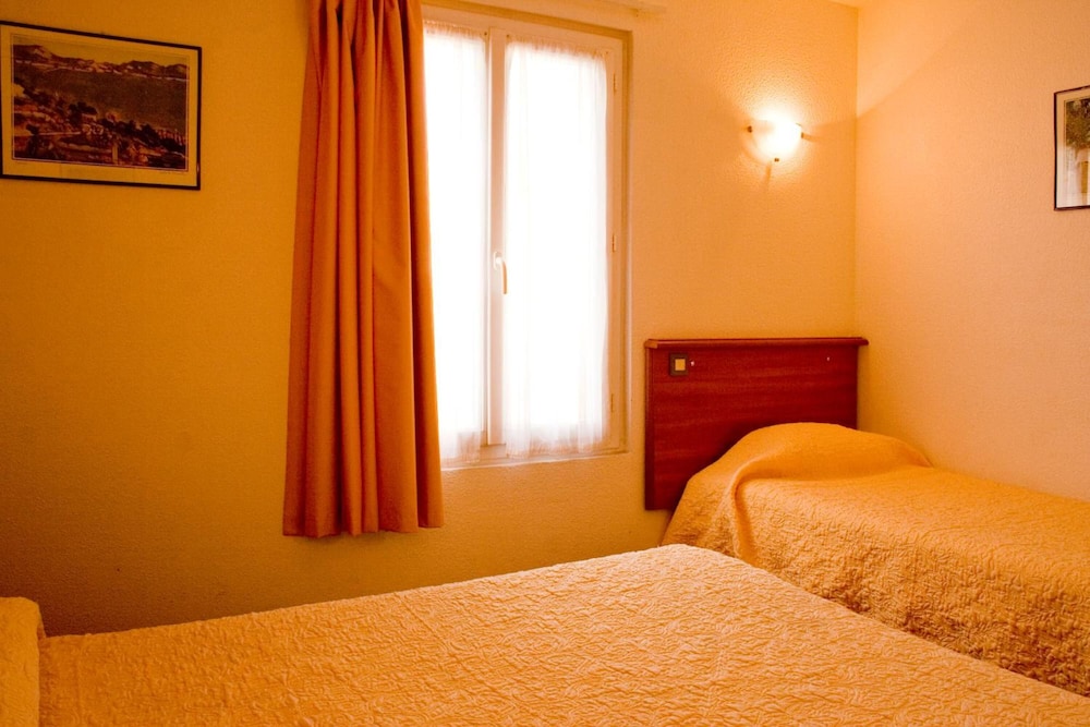 Hotel De l Opera 22/45
