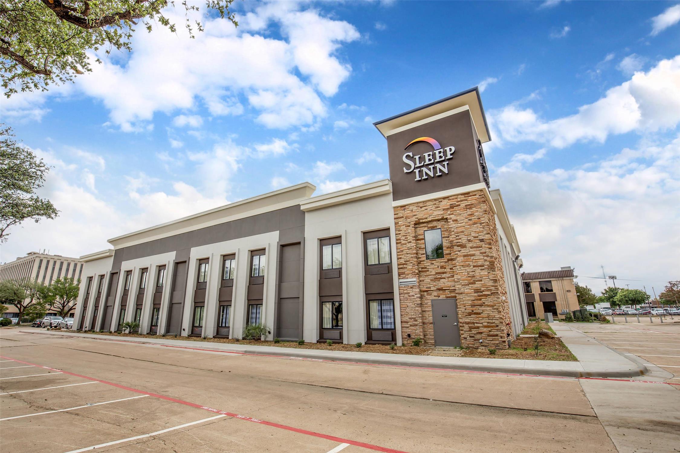 Sleep Inn Dallas Love Field-Medical District 39/41