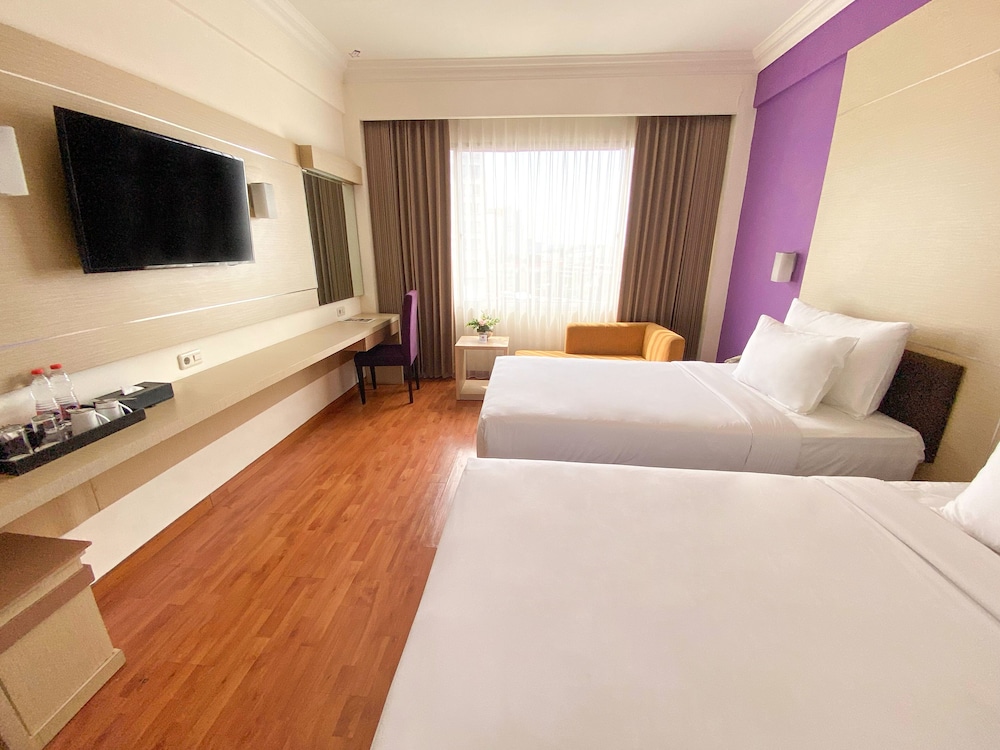 Grand Inna Tunjungan 10/27