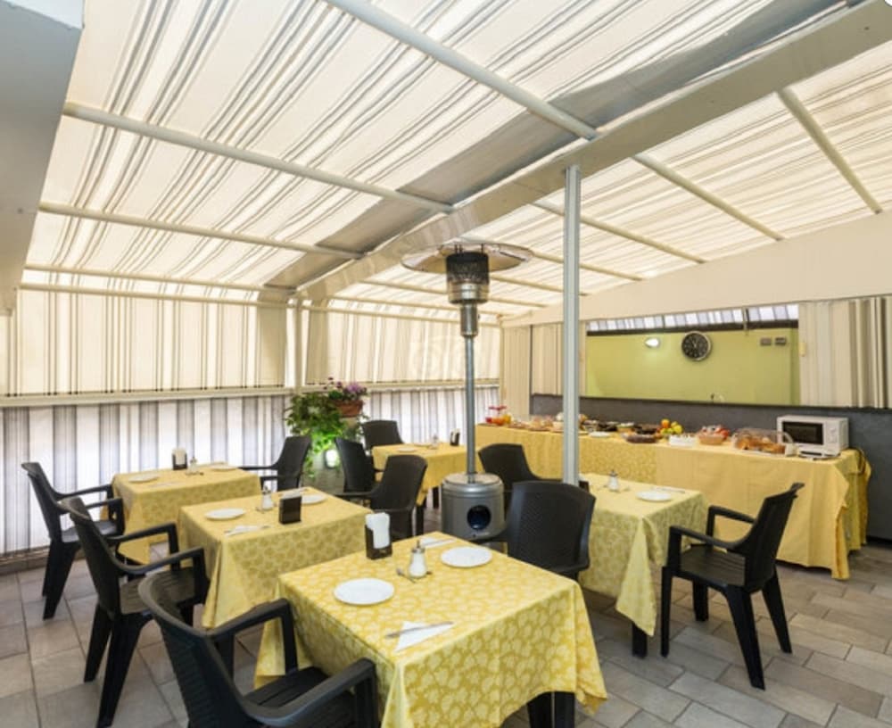 Napoli Suite Hotel 18/26