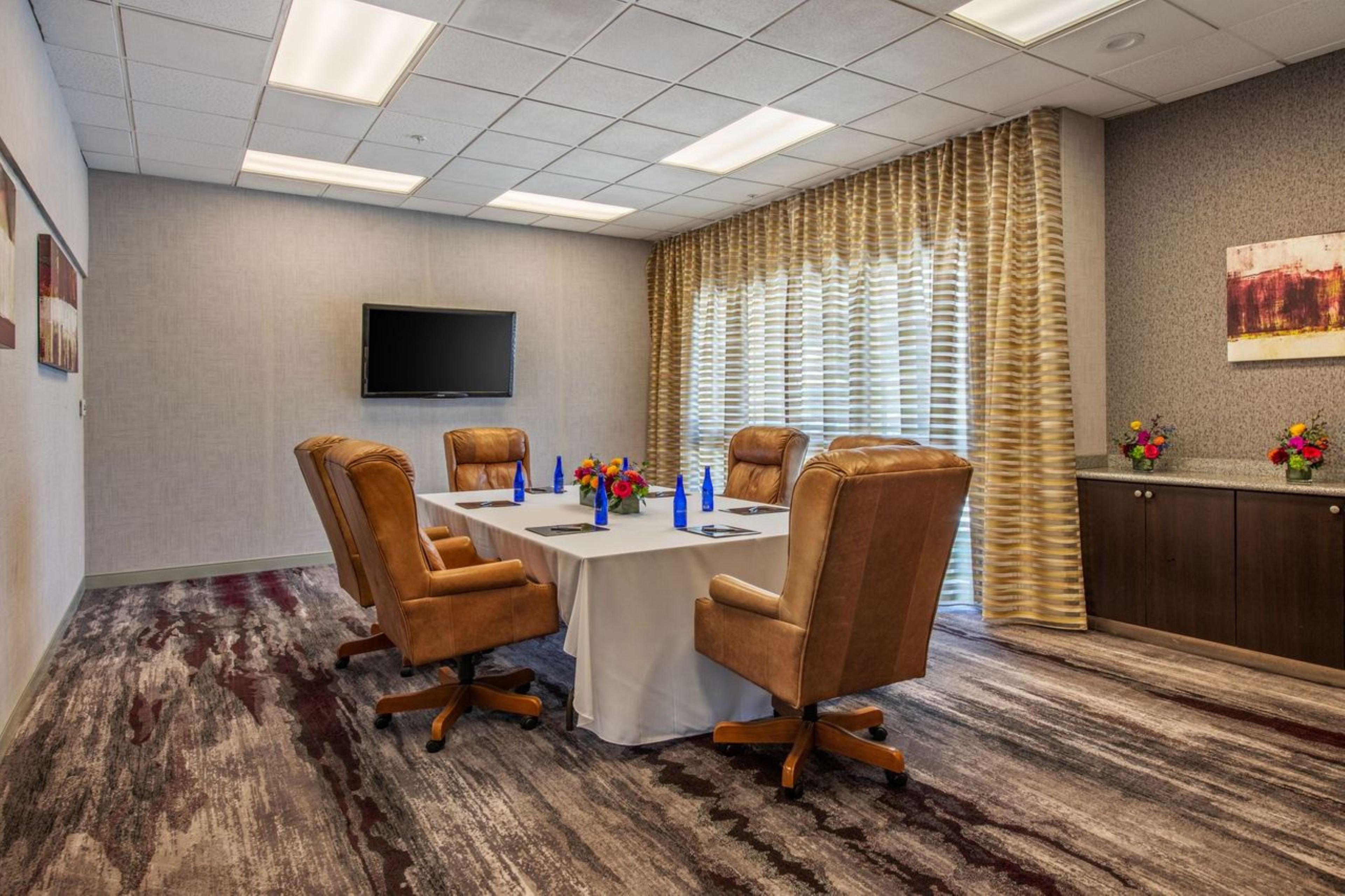 Courtyard by Marriott Oxnard/Ventura 27/32