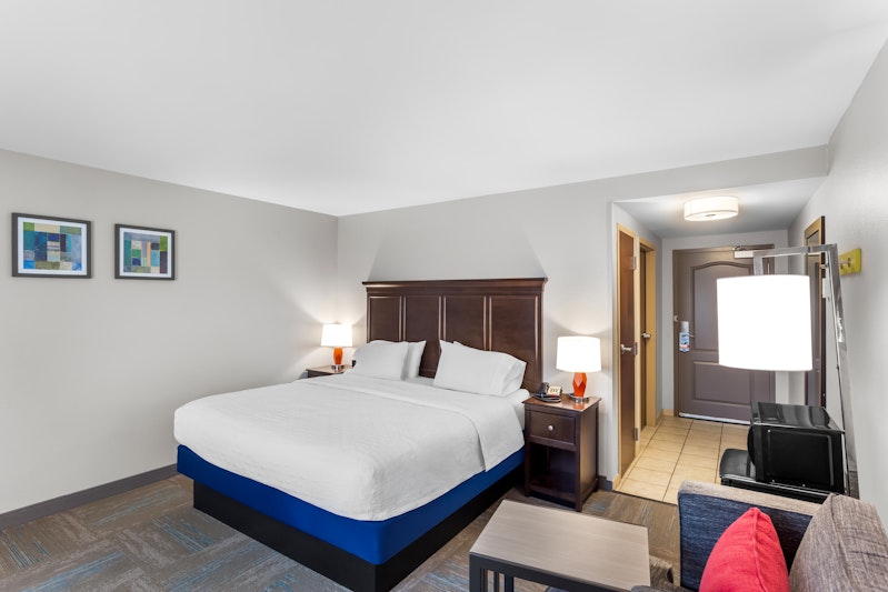 Hampton Inn Huntington University Area 13/46