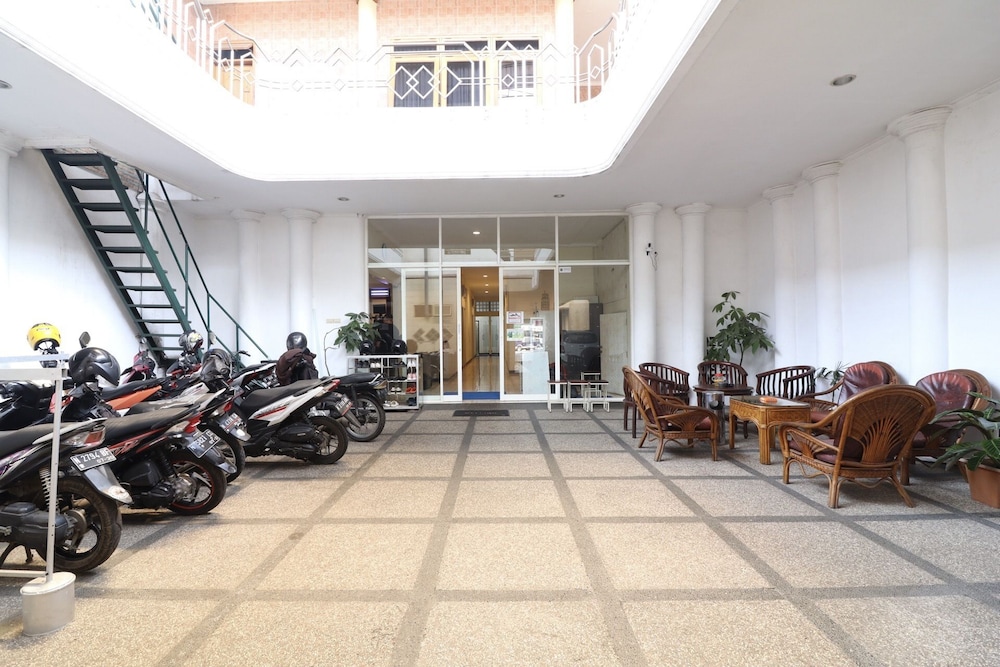 Mador Malang Dorm Hostel 26/32