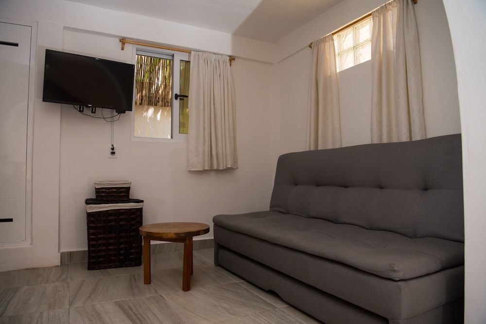 Ocean Zen Suites 27/50