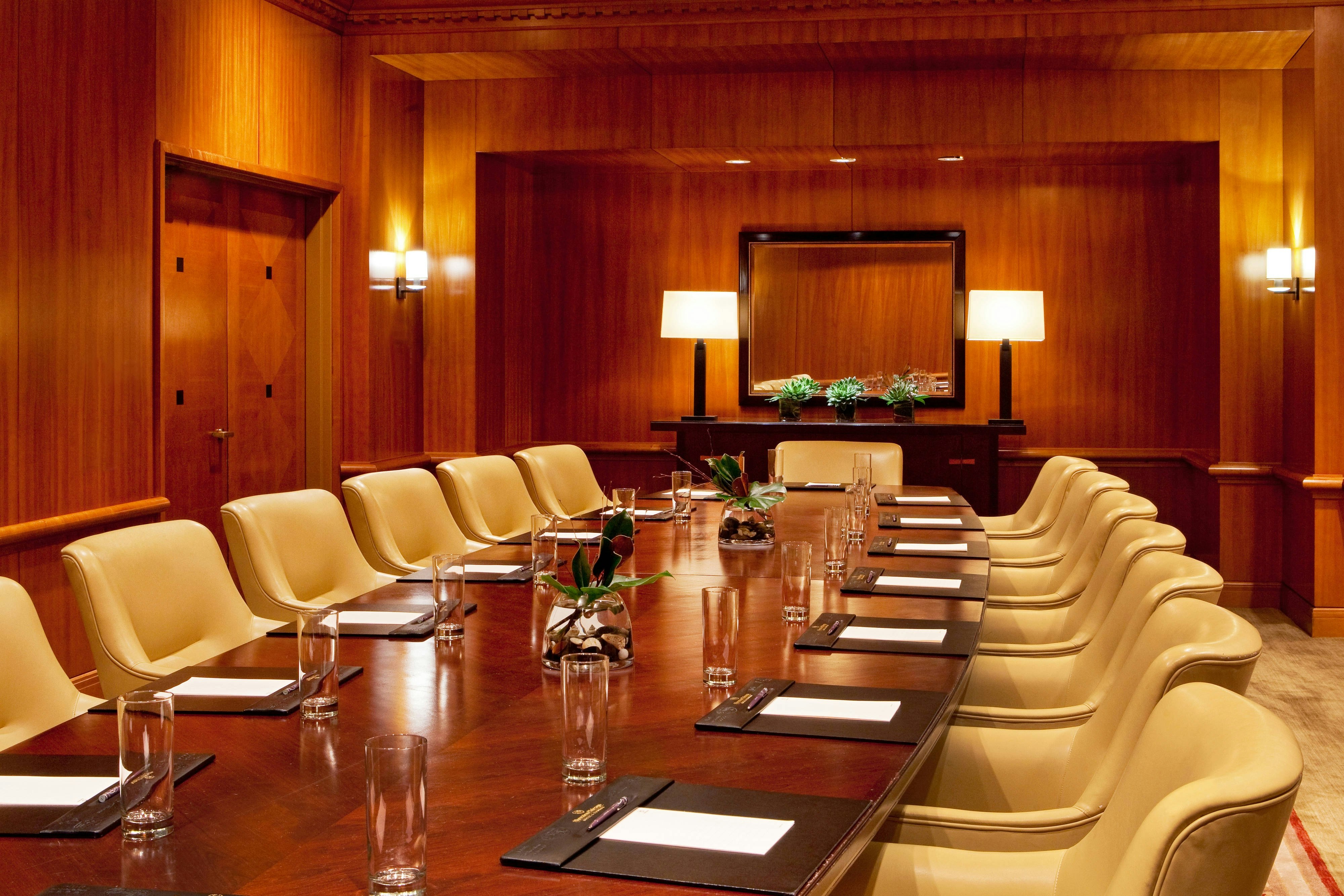 Sheraton Grand Chicago Riverwalk 56/62