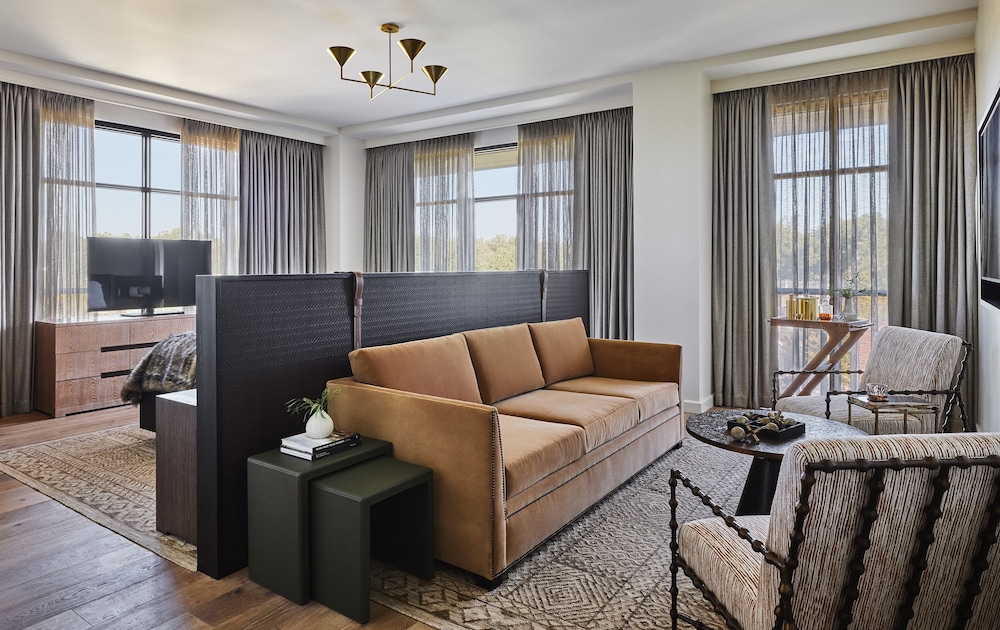 Bowie House Auberge Resorts Collection 30/50