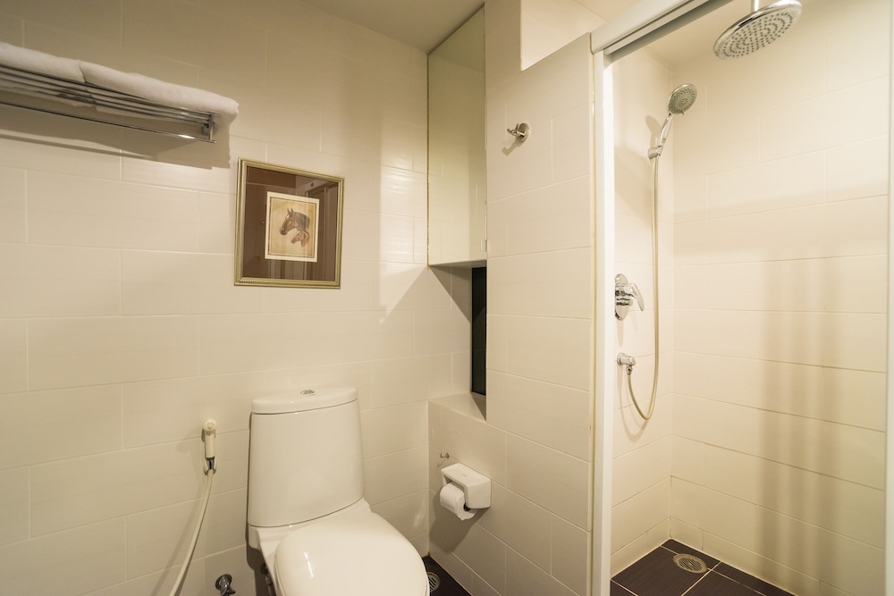 Beyond Suite Hotel 72/73