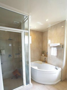 Spring Spa Hotel 42/48