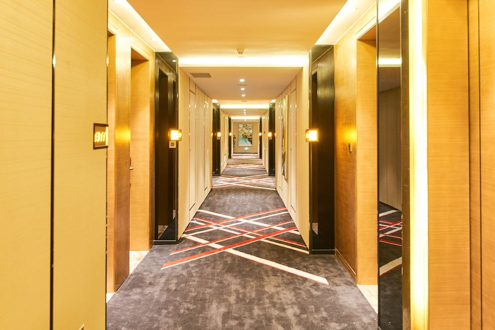 Huayu Landmark Hotel 21/32