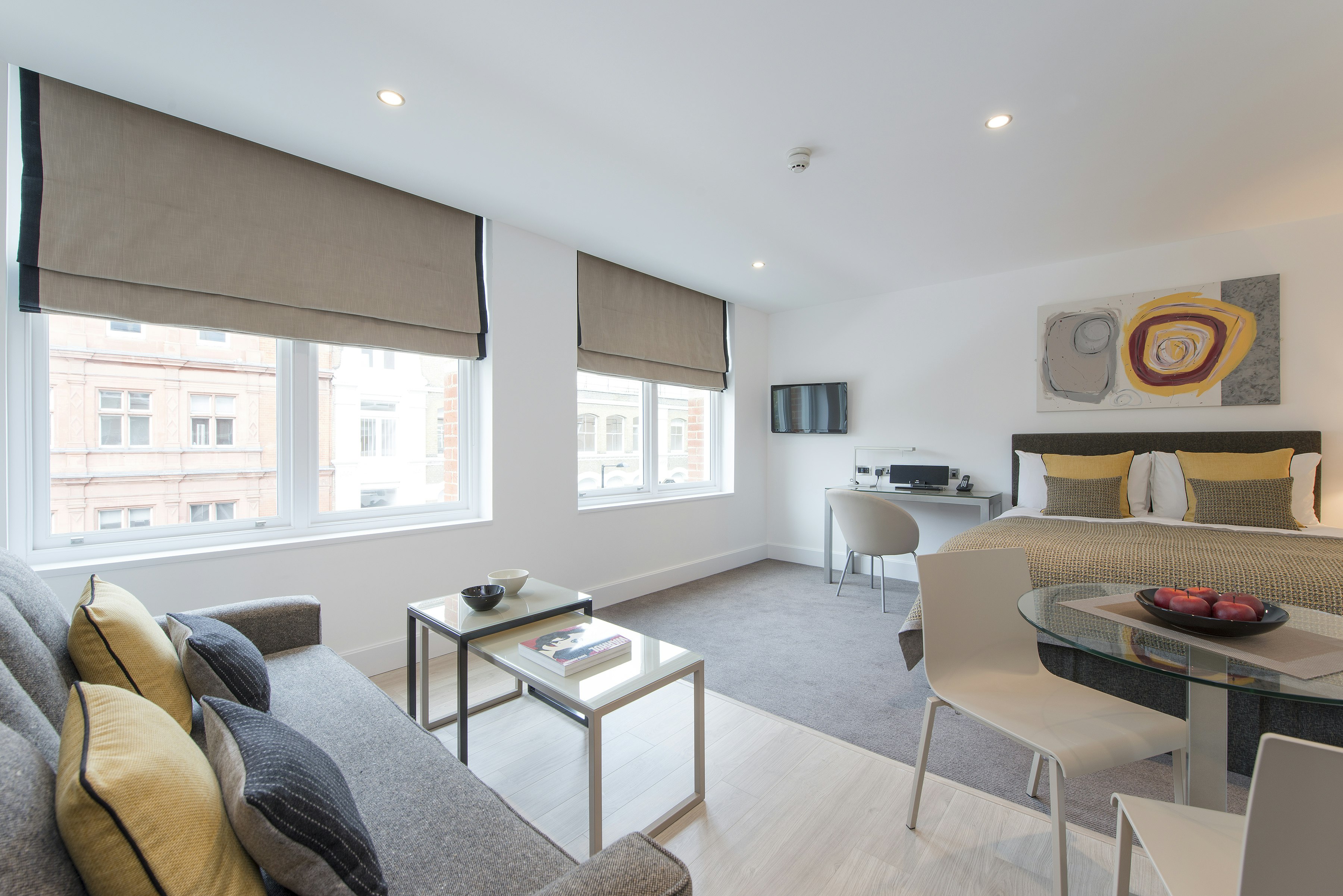 STUDIO, SUITE
