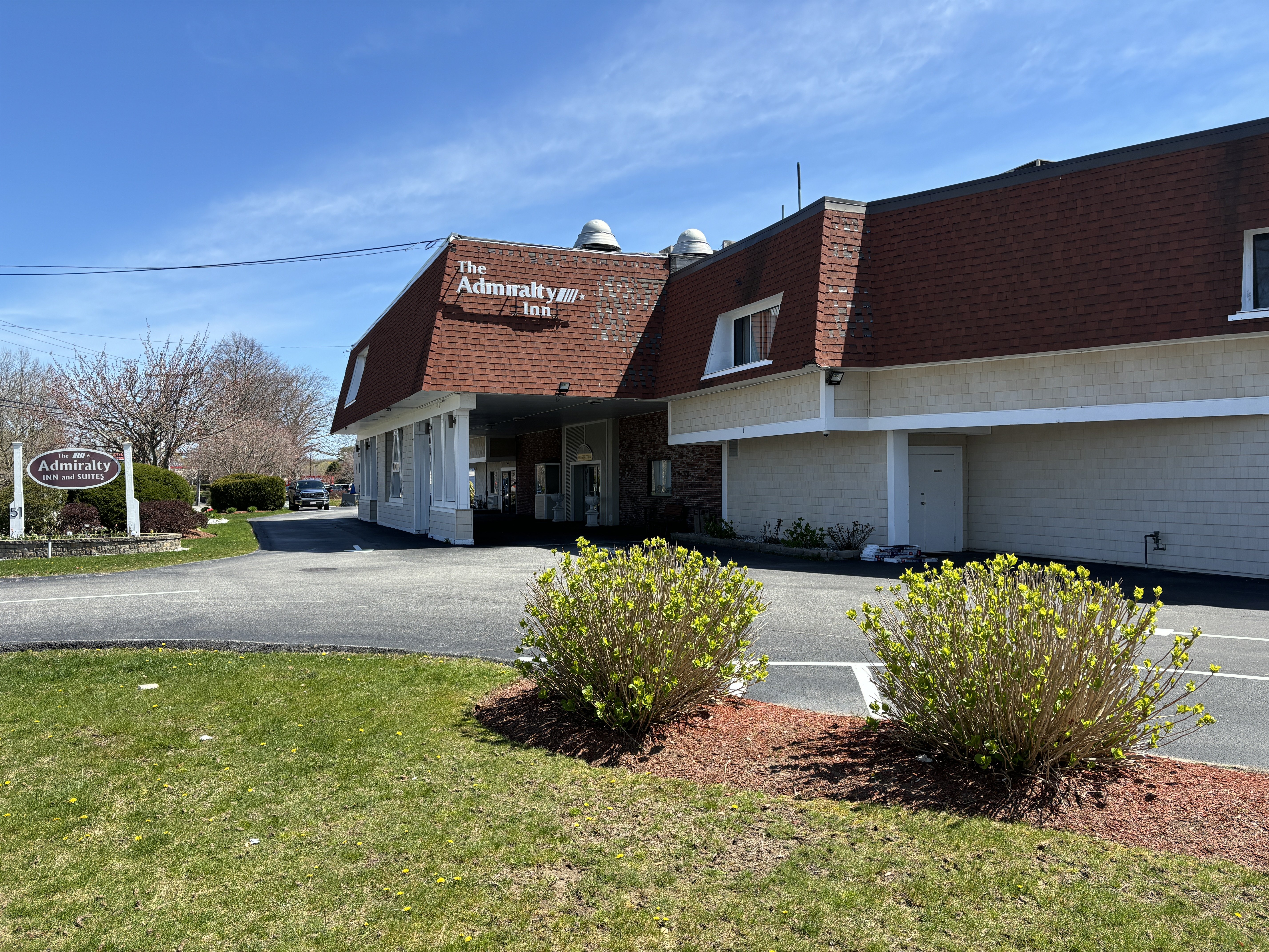 Admiralty Inn & Suites - a Red Collection Hotel 12/13