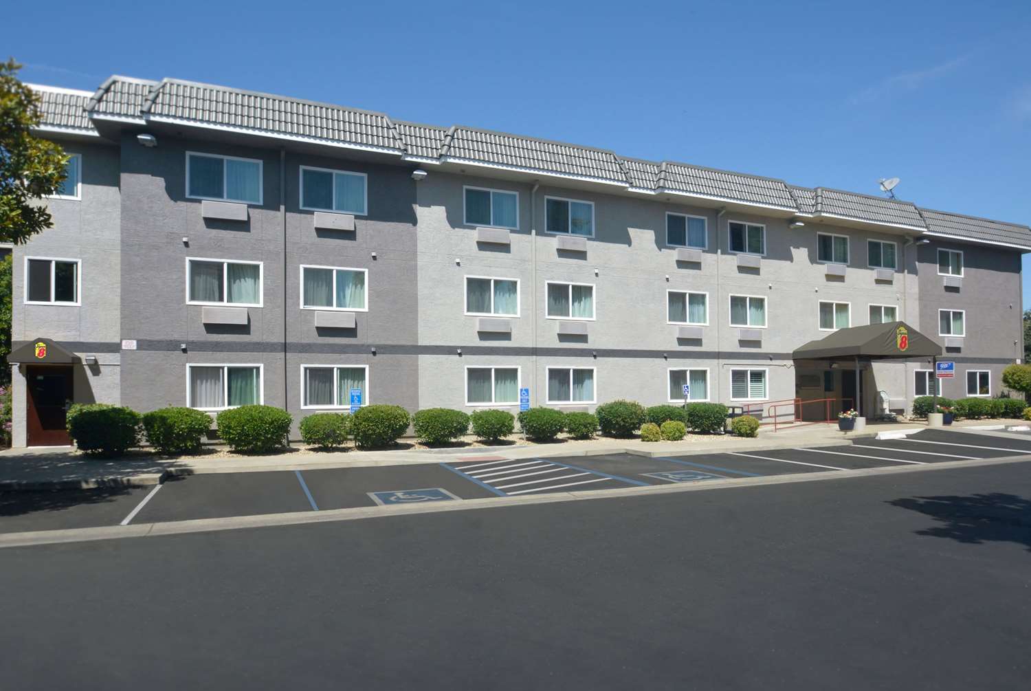 Super 8 By Wyndham Chico 1/10