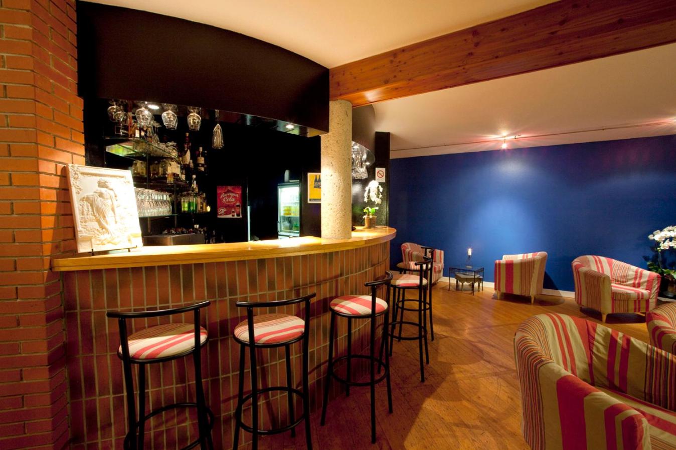 Logis Hotel de la Tour 23/31