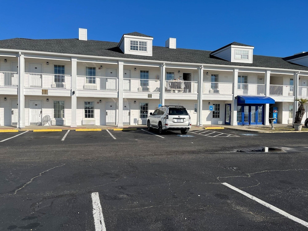 Motel6 Georgetown, SC - Marina 31/33