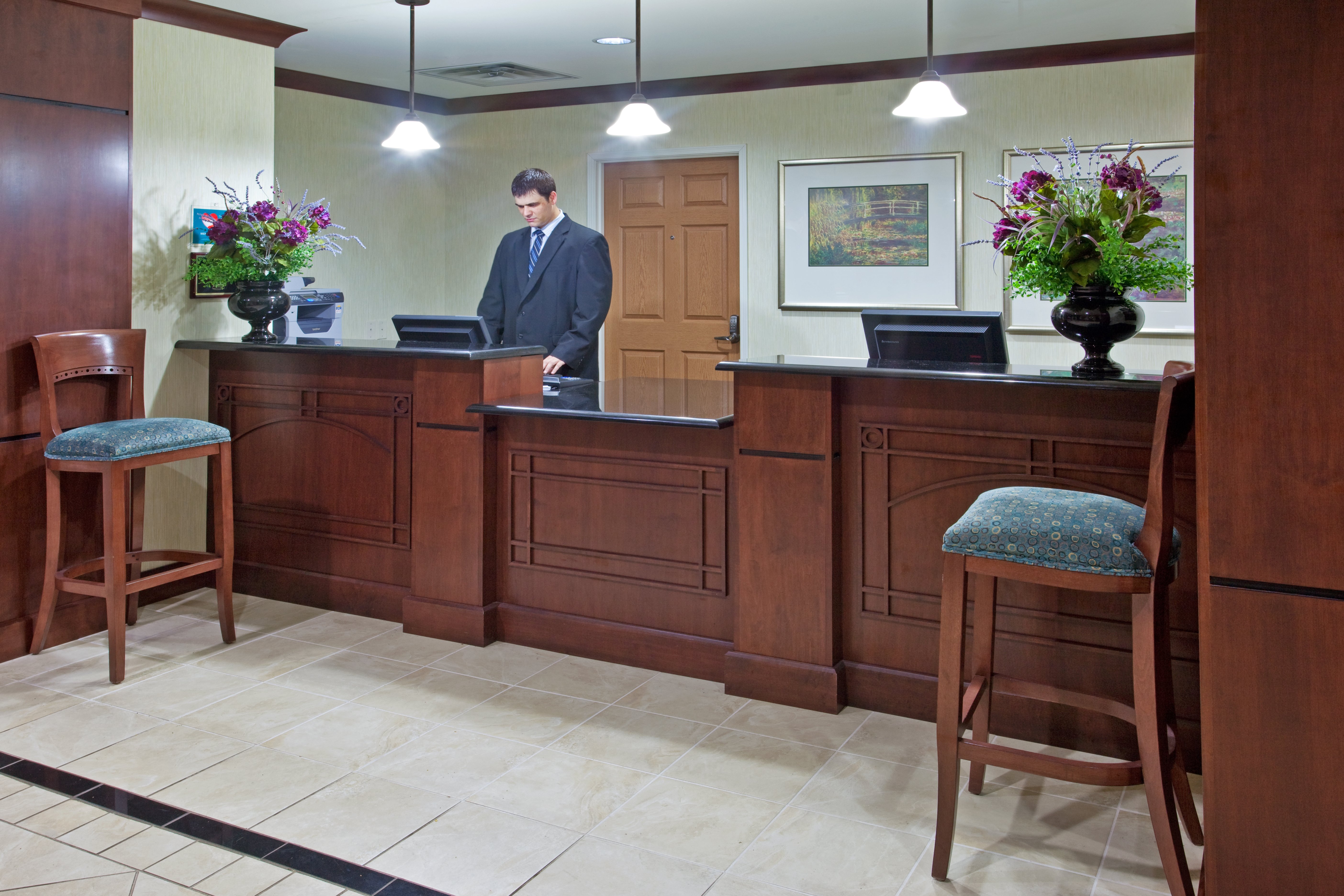 Staybridge Suites Elkhart North 10/55