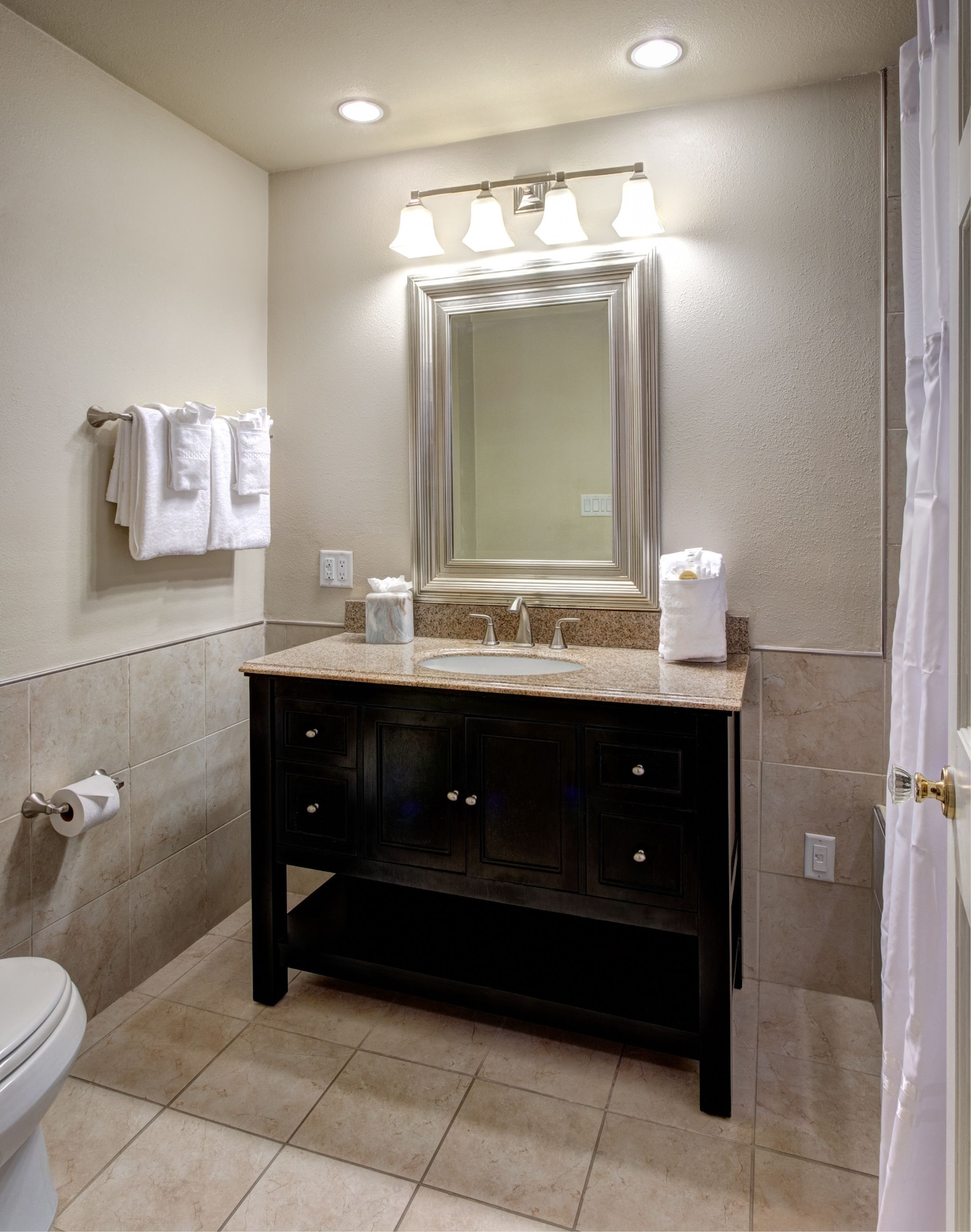 Premium, 2 Queen Beds, Hotel St Pierre French Quarter 8/8