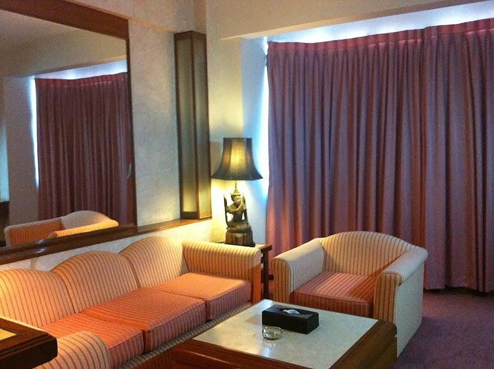 The Regency Hotel Hatyai 34/50