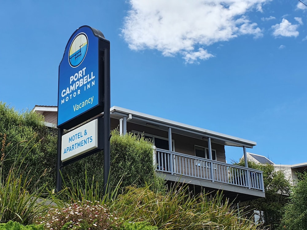 PORT CAMPBELL MOTOR INN 2/50