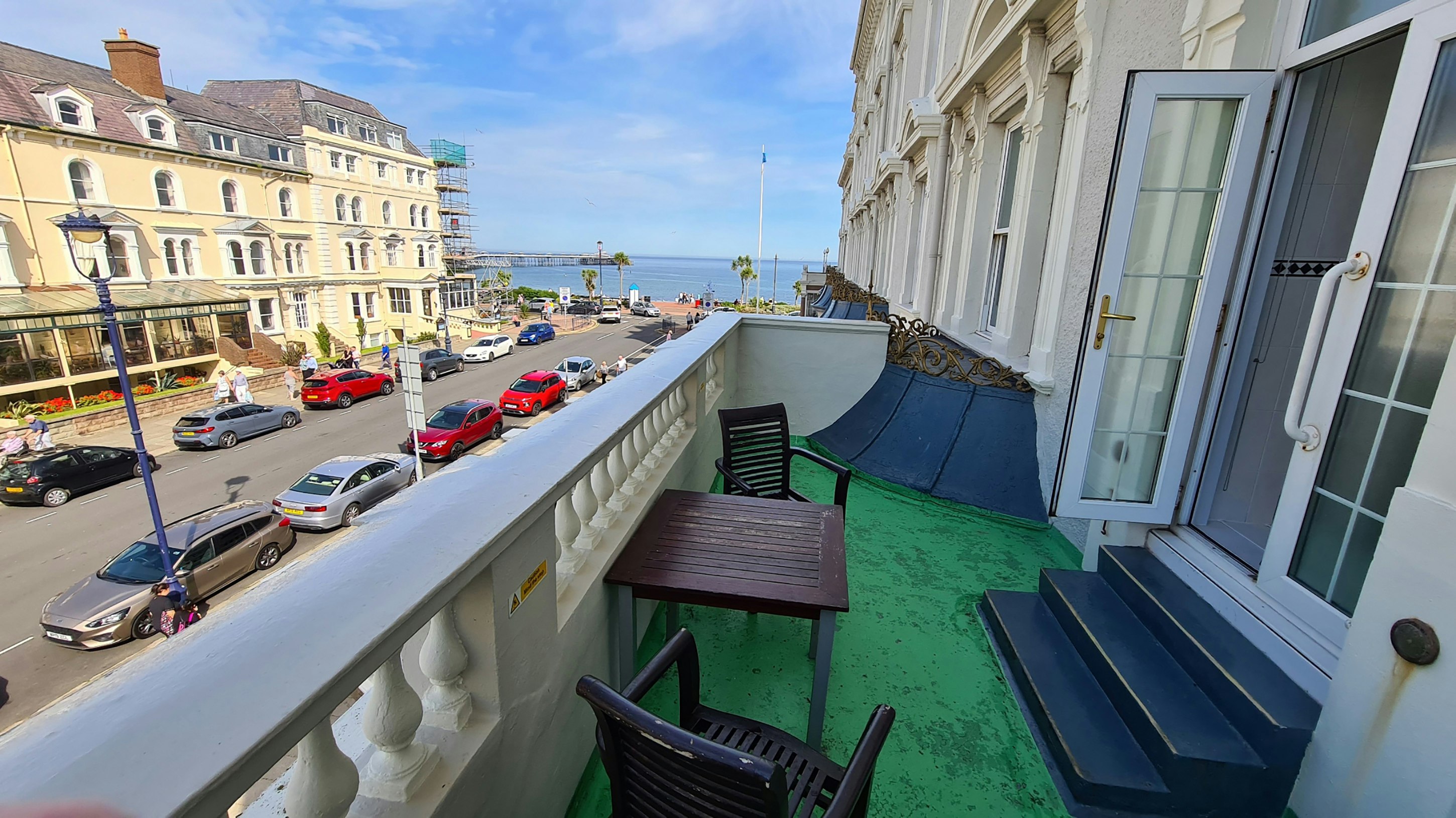 St Georges Hotel 18/29