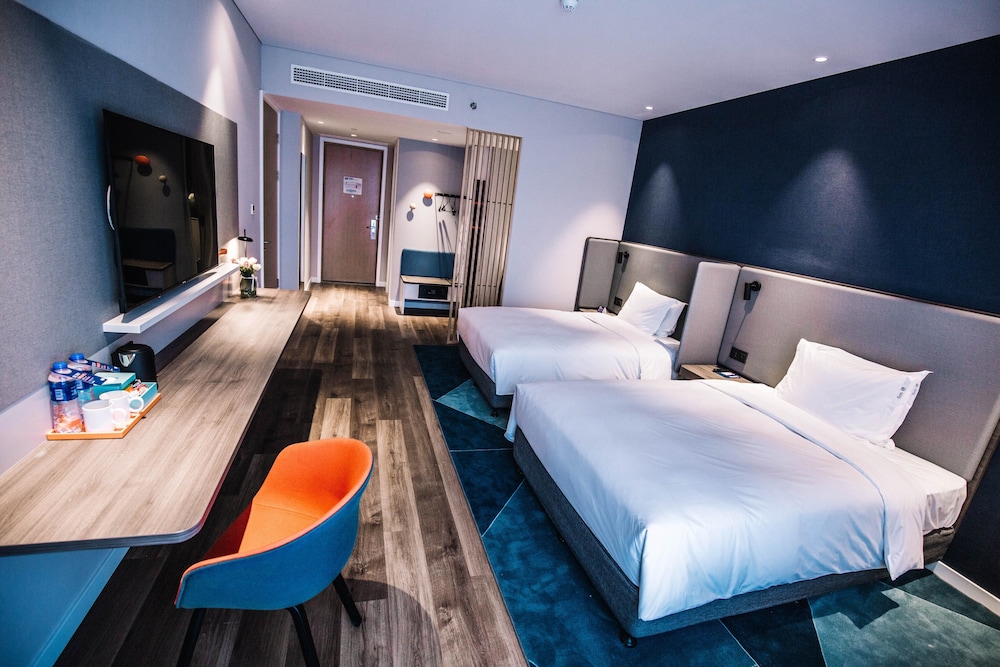 Standard, Twin Beds, Extra Floor Space