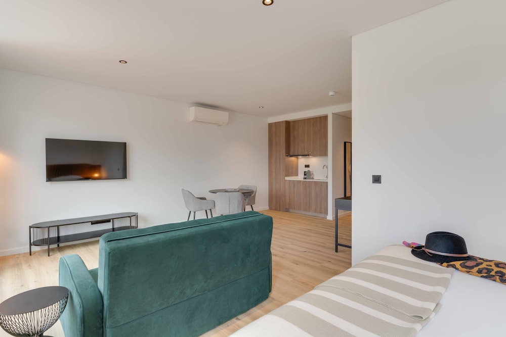 Club, Family, House, Triple, Twin Beds, Balcony