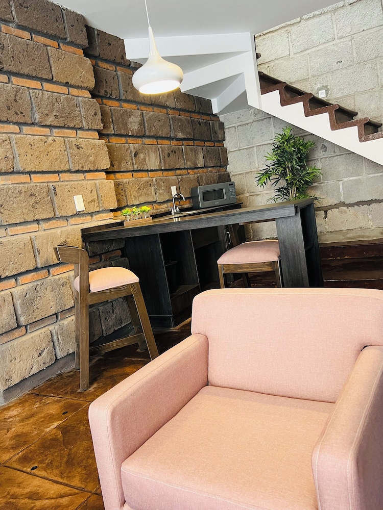 QA Hotel 30/50
