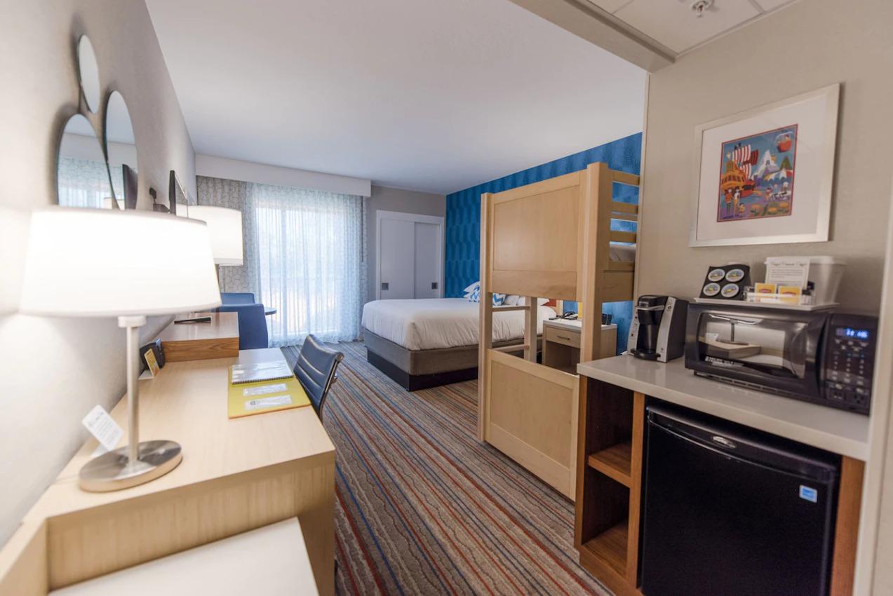 Room, Multiple Beds