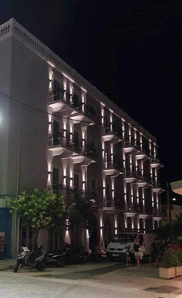 Aenos Hotel in KEFALONIA