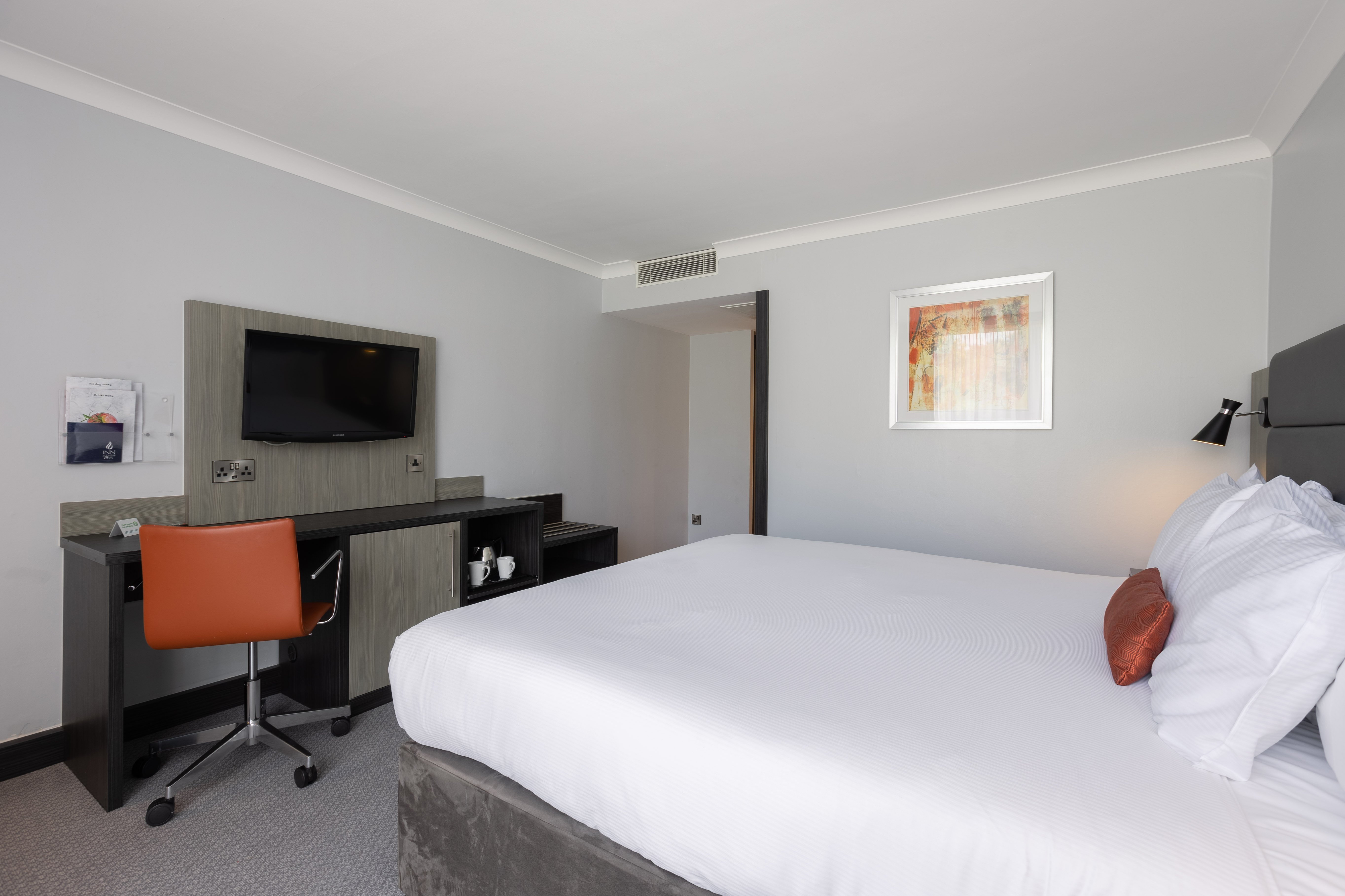Holiday Inn Newcastle Gosforth Park By IHG 21/76